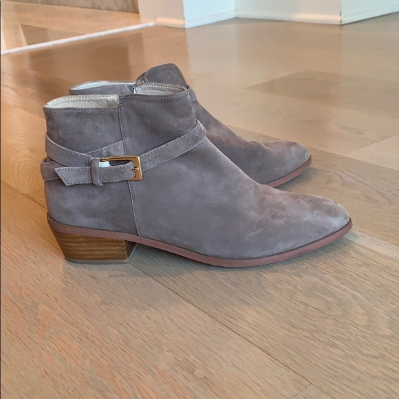 Fawn suede Barneys New York ankle boots - Picture 1 of 4